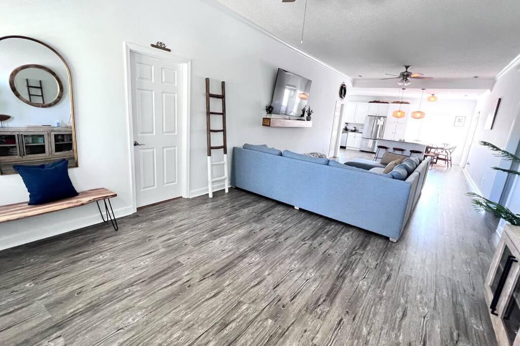 Walk To The Beach-Sleeps 10 And Golfcart Myrtle Beach Exterior photo