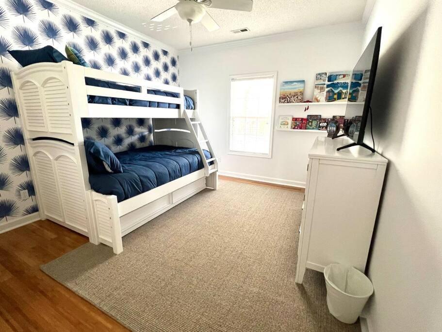 Walk To The Beach-Sleeps 10 And Golfcart Myrtle Beach Exterior photo